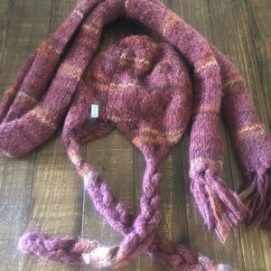 Womens Beanie Scarf Set - multi colored knit by Pistil